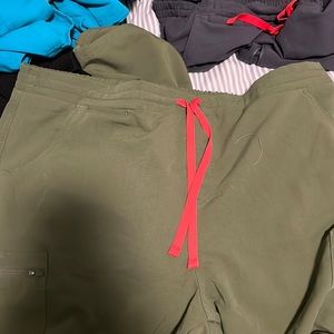 Olive green figs yolas xl tall